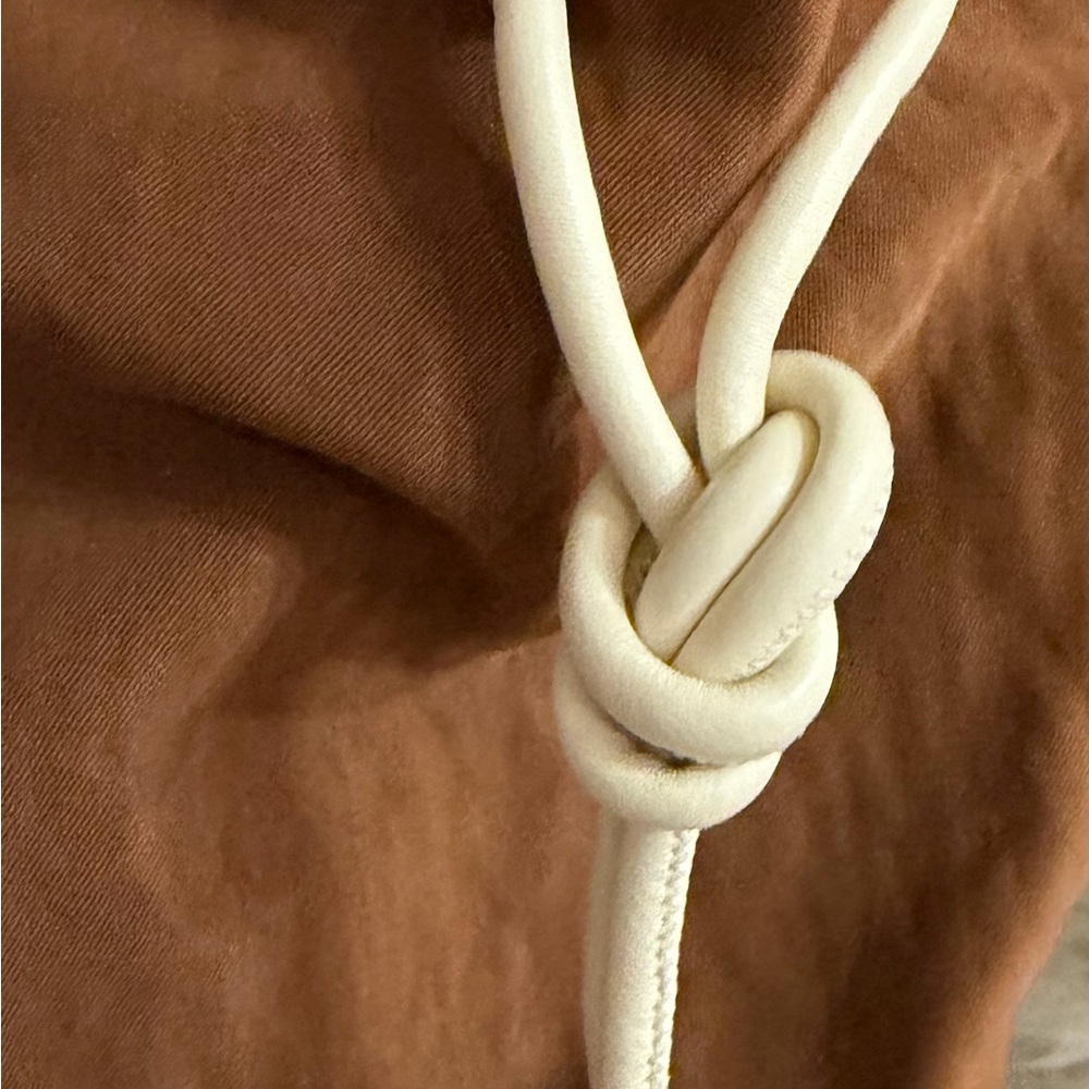 Tory Burch Spaghetti Strap Nylon Zip Large Bucket Bag - Picture 5 of 7